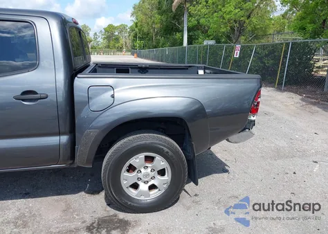 2009 Toyota Tacoma Prerunner V6 z USA, uszkodzony, nr VIN 3TMJU62N49M091689